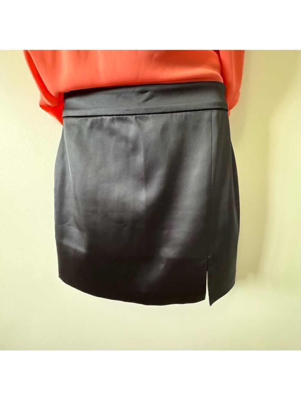 Aritzia x Wilfred Black Mini Pencil Skirt with Slit